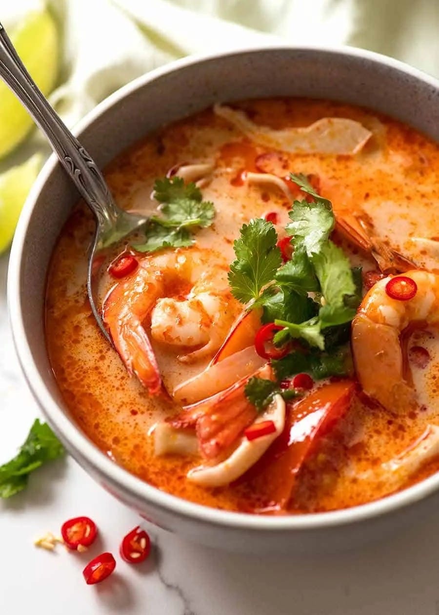 Tom Yum Goong Gai Mixed Soup